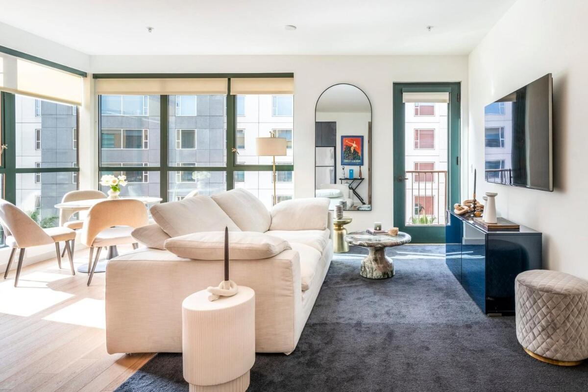 2Br Hollywood Luxurious Condo ロサンゼルス エクステリア 写真
